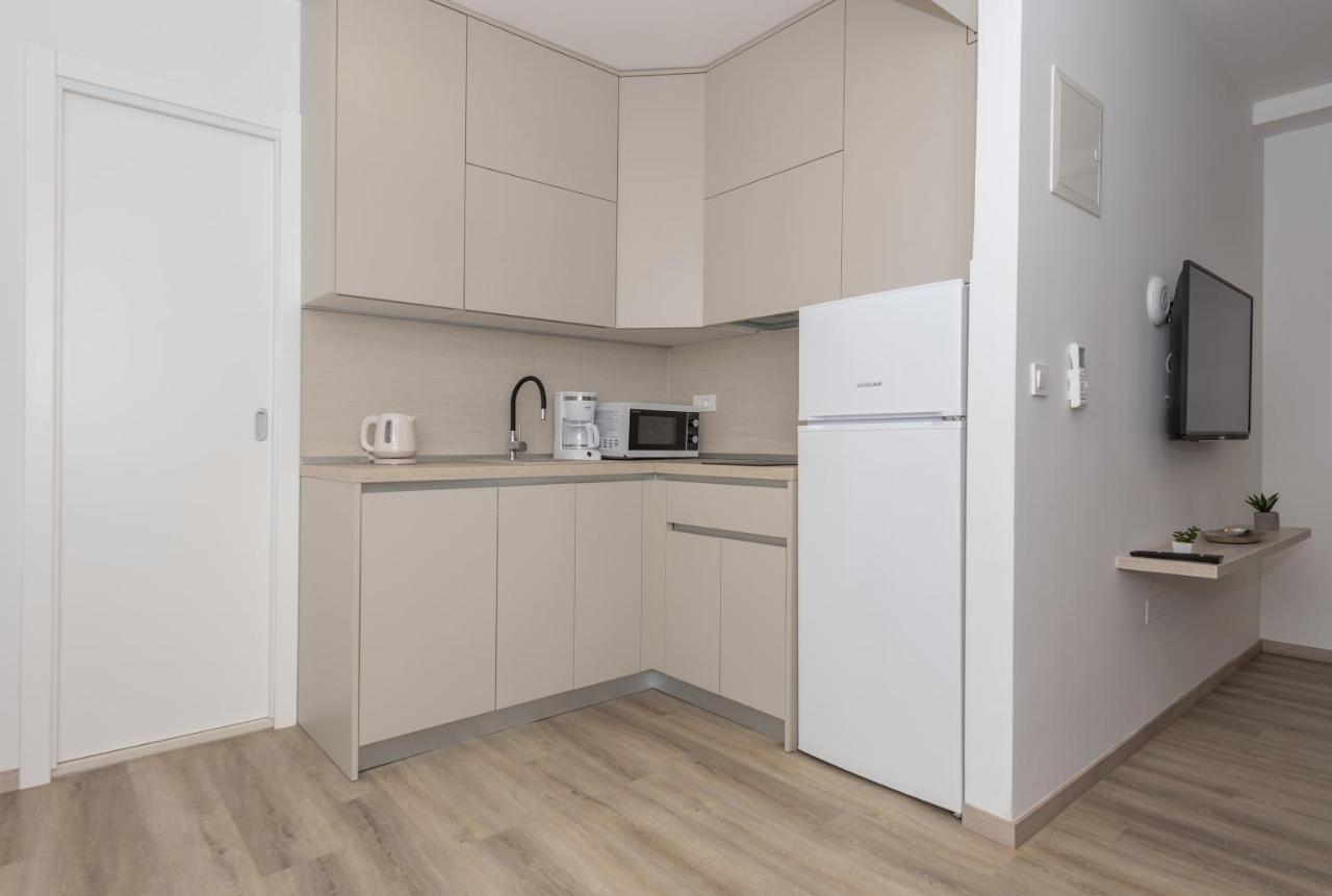 By The Sea - 19134 Apartment Makarska