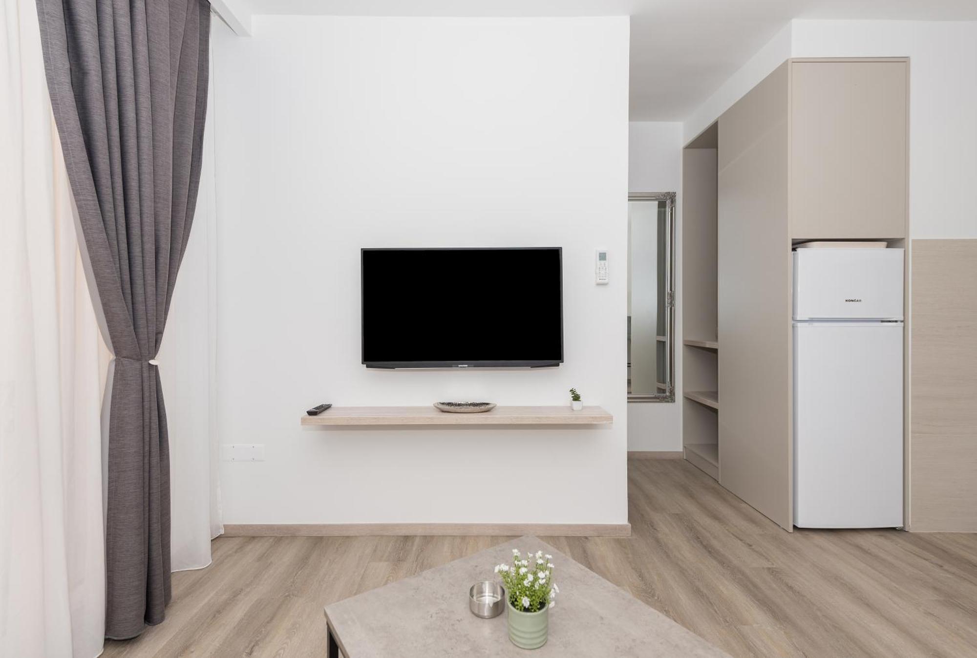 By The Sea - 19134 Apartment Makarska